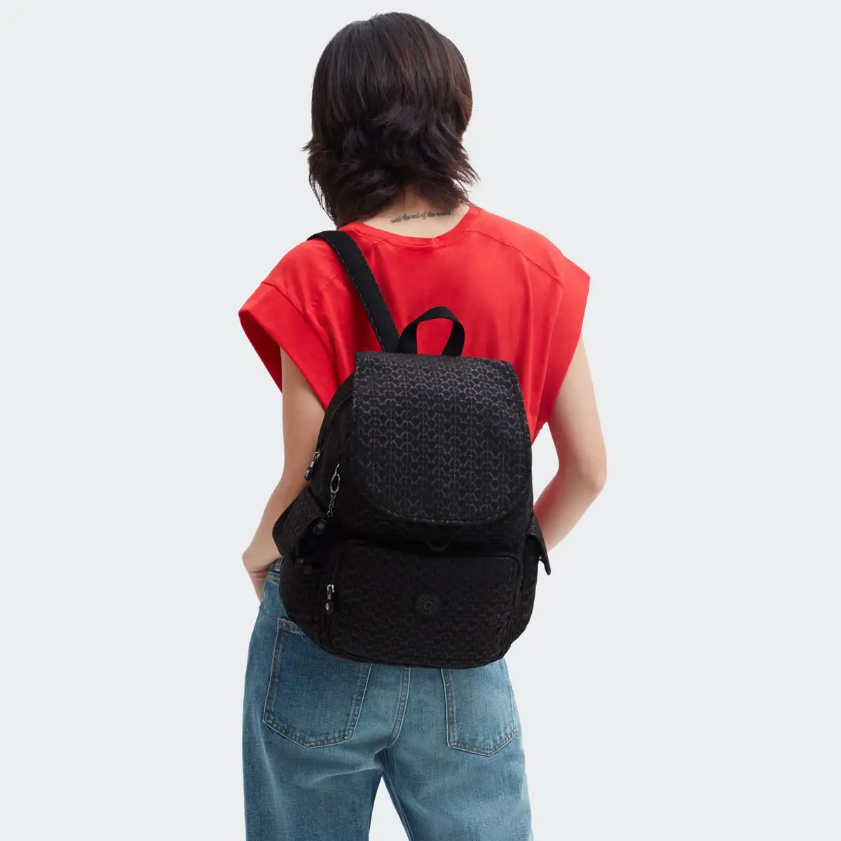 KPK24681K59_9 CITY PACK Signature Emb