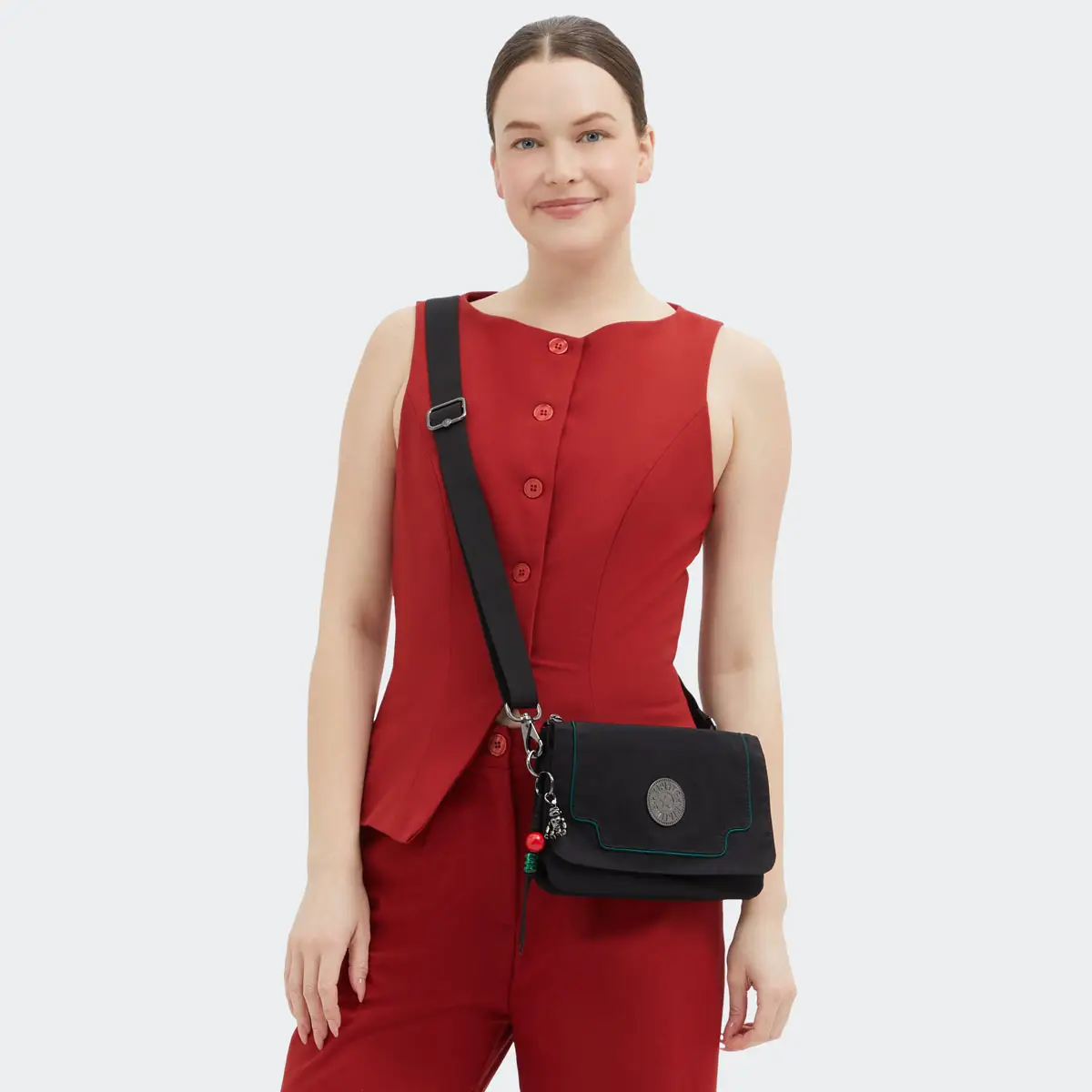 KPKI96771NY_9 RIRI FLAP New Lunar Black