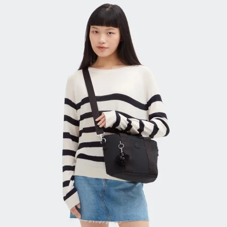 MINTA Black Noir
